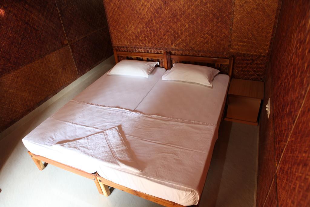 Savithri Inn Bamboo Cottages & Resorts Varkala Quarto foto